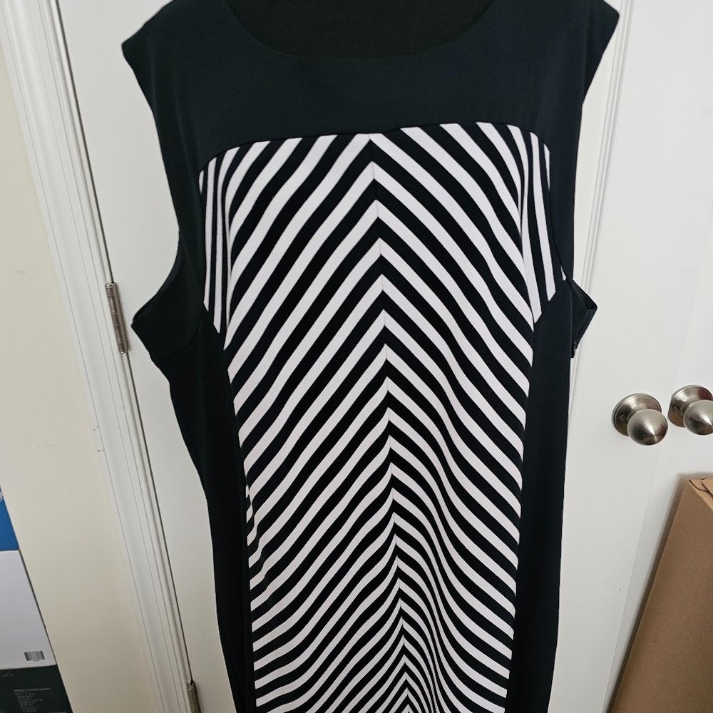 Voir Voir Navy Blue/White Stripe Dress Size 22W